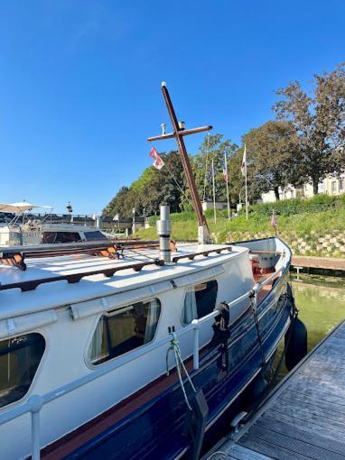 Spicy - Sejour Insolite Sur La Marne Meaux Exterior foto